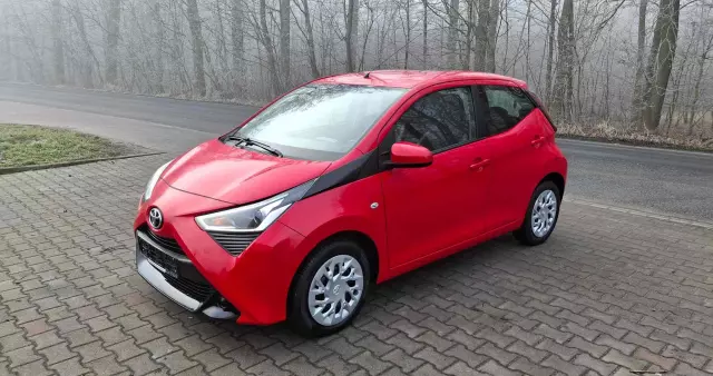 TOYOTA Aygo 1.0 VVT-i Color Edition