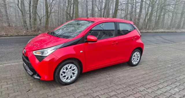 TOYOTA Aygo 1.0 VVT-i Color Edition