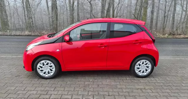 TOYOTA Aygo 1.0 VVT-i Color Edition