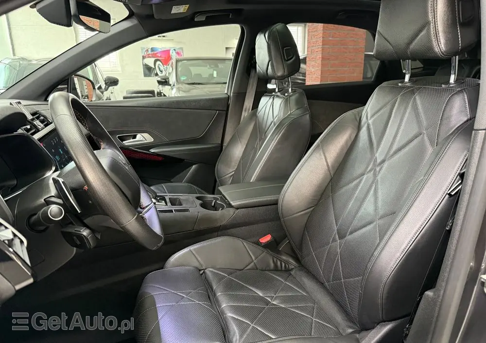 DS AUTOMOBILES DS 7 Crossback 1.6 E-Tense Performance Line +
