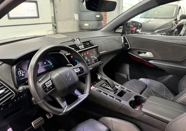 DS AUTOMOBILES DS 7 Crossback 1.6 E-Tense Performance Line +