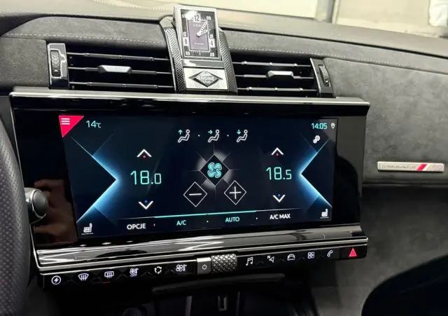 DS AUTOMOBILES DS 7 Crossback 1.6 E-Tense Performance Line +
