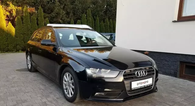 AUDI A4 