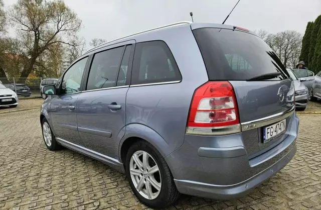 OPEL Zafira 