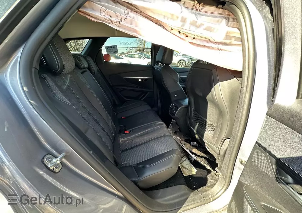 PEUGEOT 3008 BlueHDi 130 Stop & Start EAT8 Allure