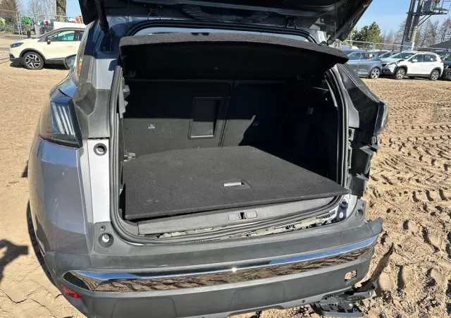 PEUGEOT 3008 BlueHDi 130 Stop & Start EAT8 Allure