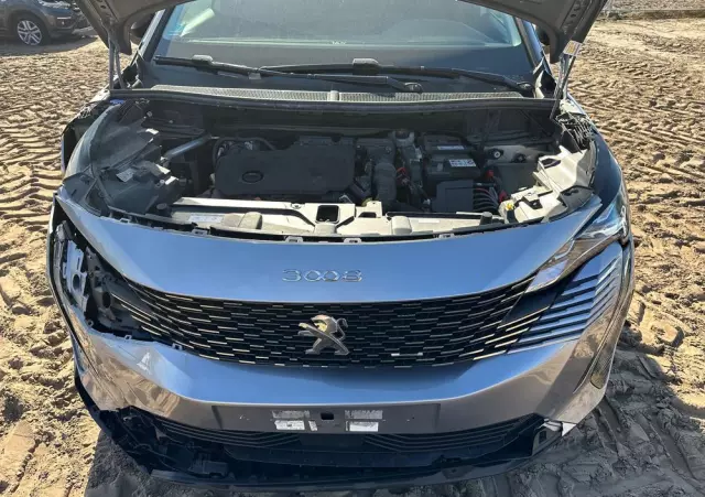 PEUGEOT 3008 BlueHDi 130 Stop & Start EAT8 Allure