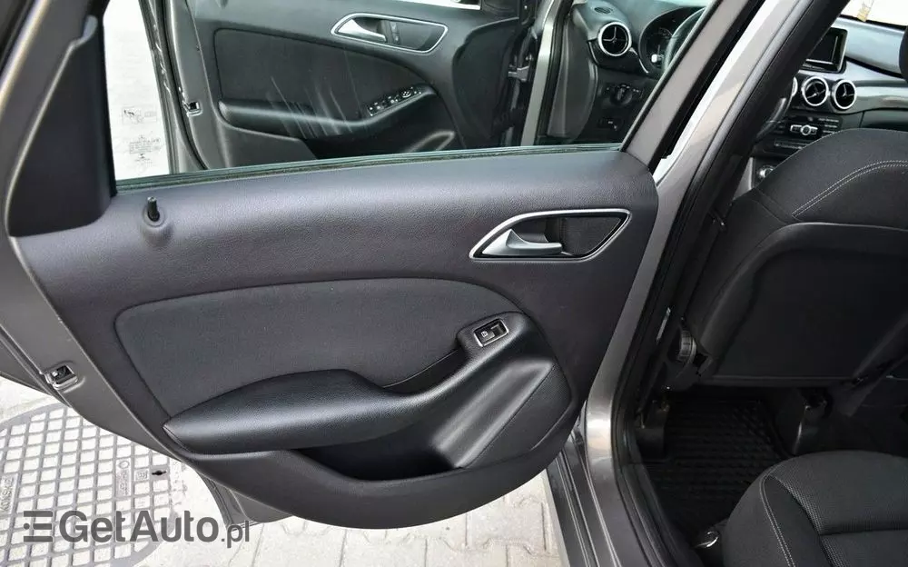 MERCEDES-BENZ Klasa B 