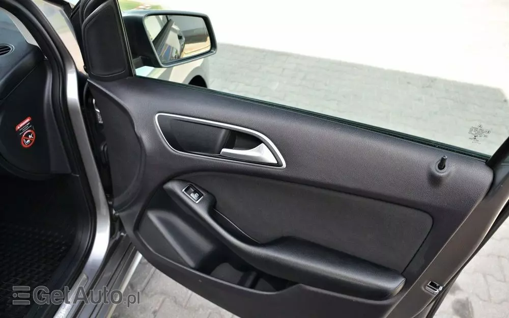 MERCEDES-BENZ Klasa B 