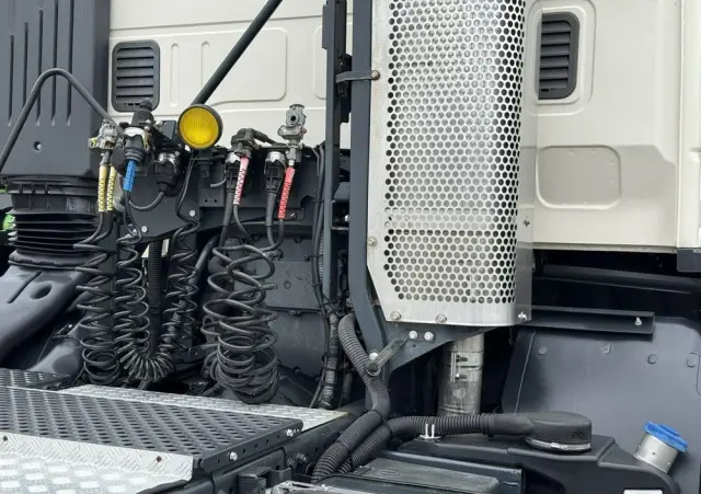 IVECO Trakerr 26.410 6x4 Manual Mały Przebieg tylko-46000km 