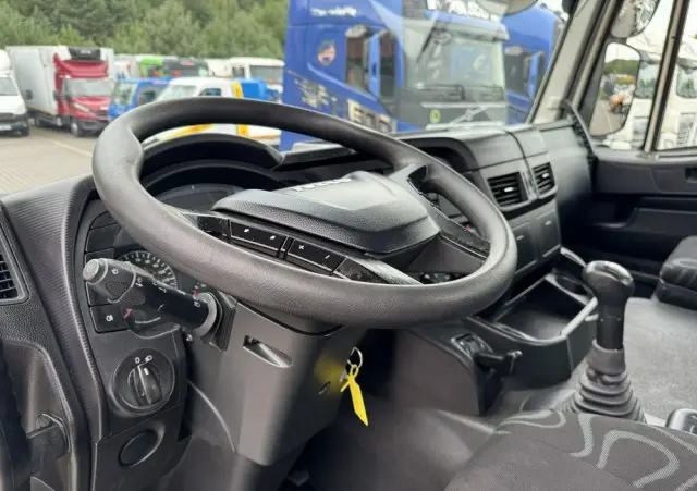 IVECO Trakerr 26.410 6x4 Manual Mały Przebieg tylko-46000km 