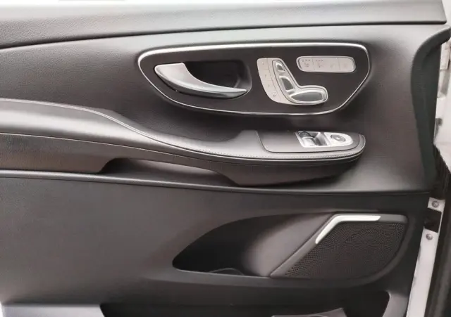 MERCEDES-BENZ Klasa V 