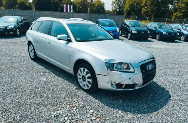AUDI A6 