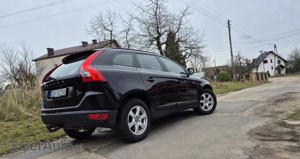 VOLVO XC 60 D3 R-Design