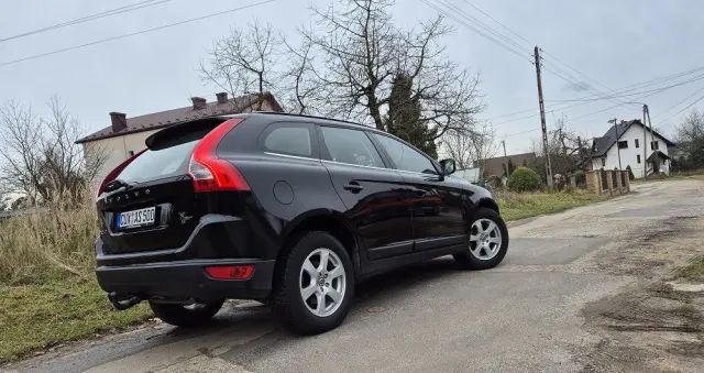 VOLVO XC 60 D3 R-Design