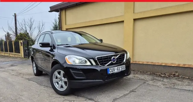 VOLVO XC 60 D3 R-Design