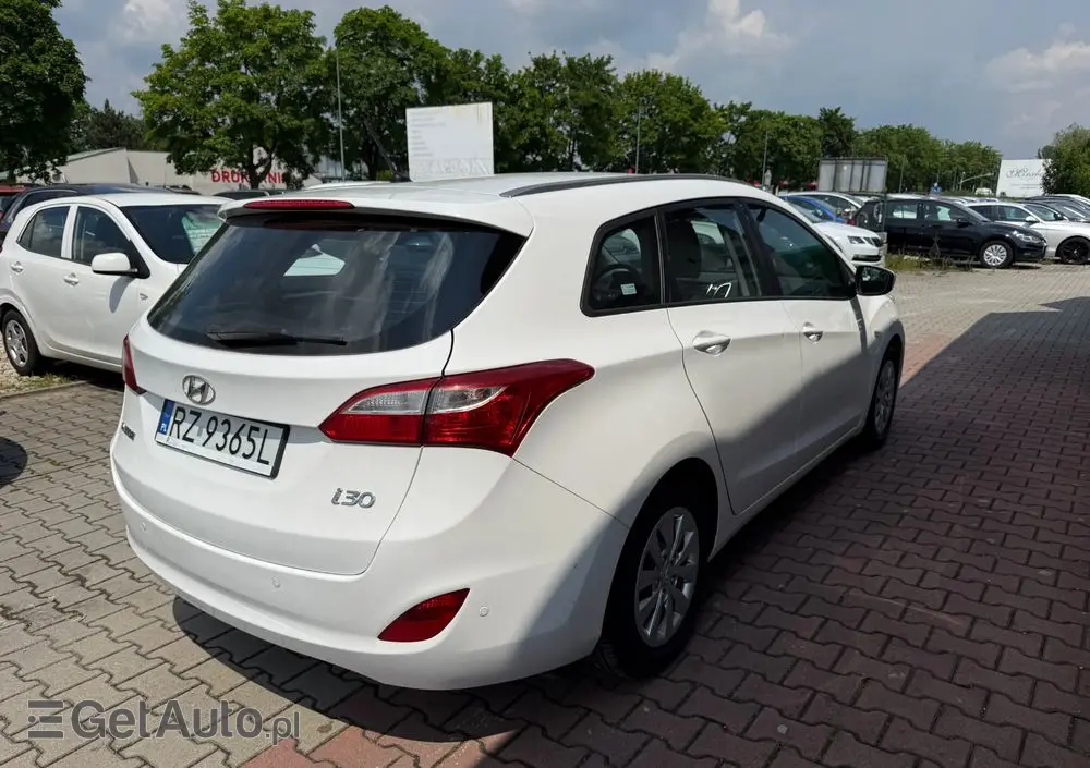 HYUNDAI I30 1.6 GDI Classic