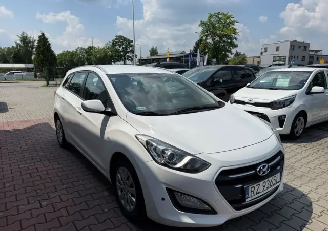 HYUNDAI I30 1.6 GDI Classic