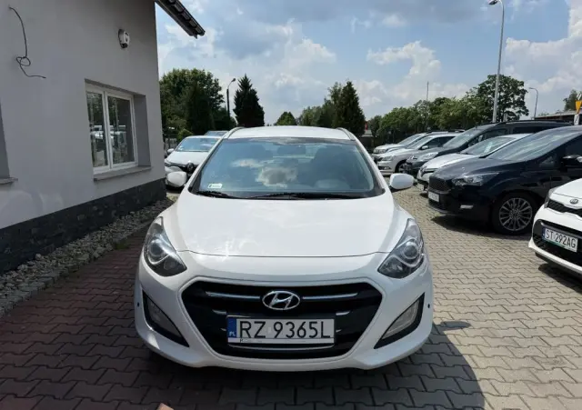 HYUNDAI I30 1.6 GDI Classic