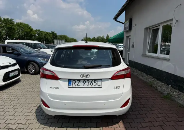 HYUNDAI I30 1.6 GDI Classic