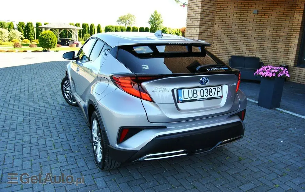 TOYOTA C-HR 