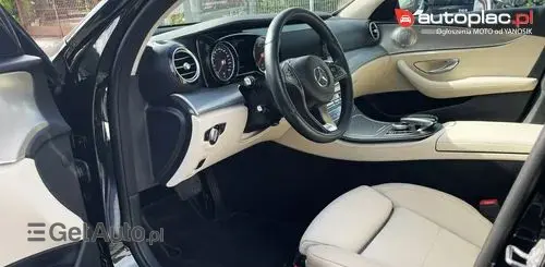 MERCEDES-BENZ Klasa E 