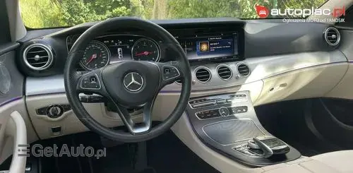 MERCEDES-BENZ Klasa E 