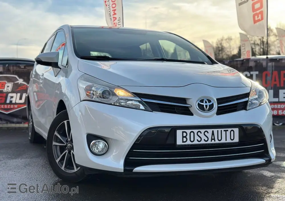 TOYOTA Verso 2.0 D-4D Active