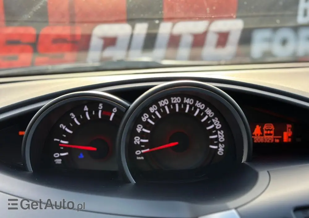 TOYOTA Verso 2.0 D-4D Active