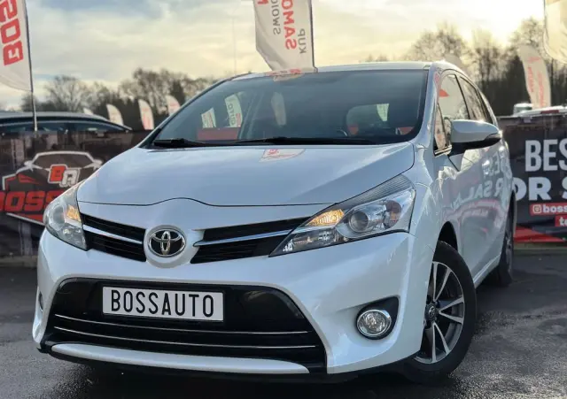 TOYOTA Verso 2.0 D-4D Active