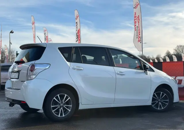 TOYOTA Verso 2.0 D-4D Active