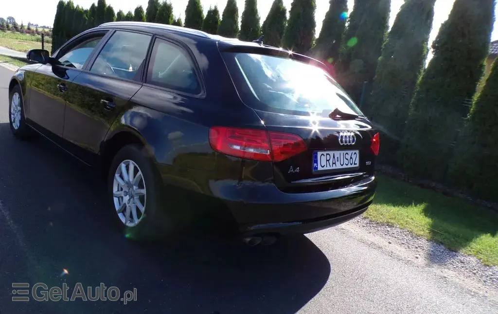 AUDI A4 