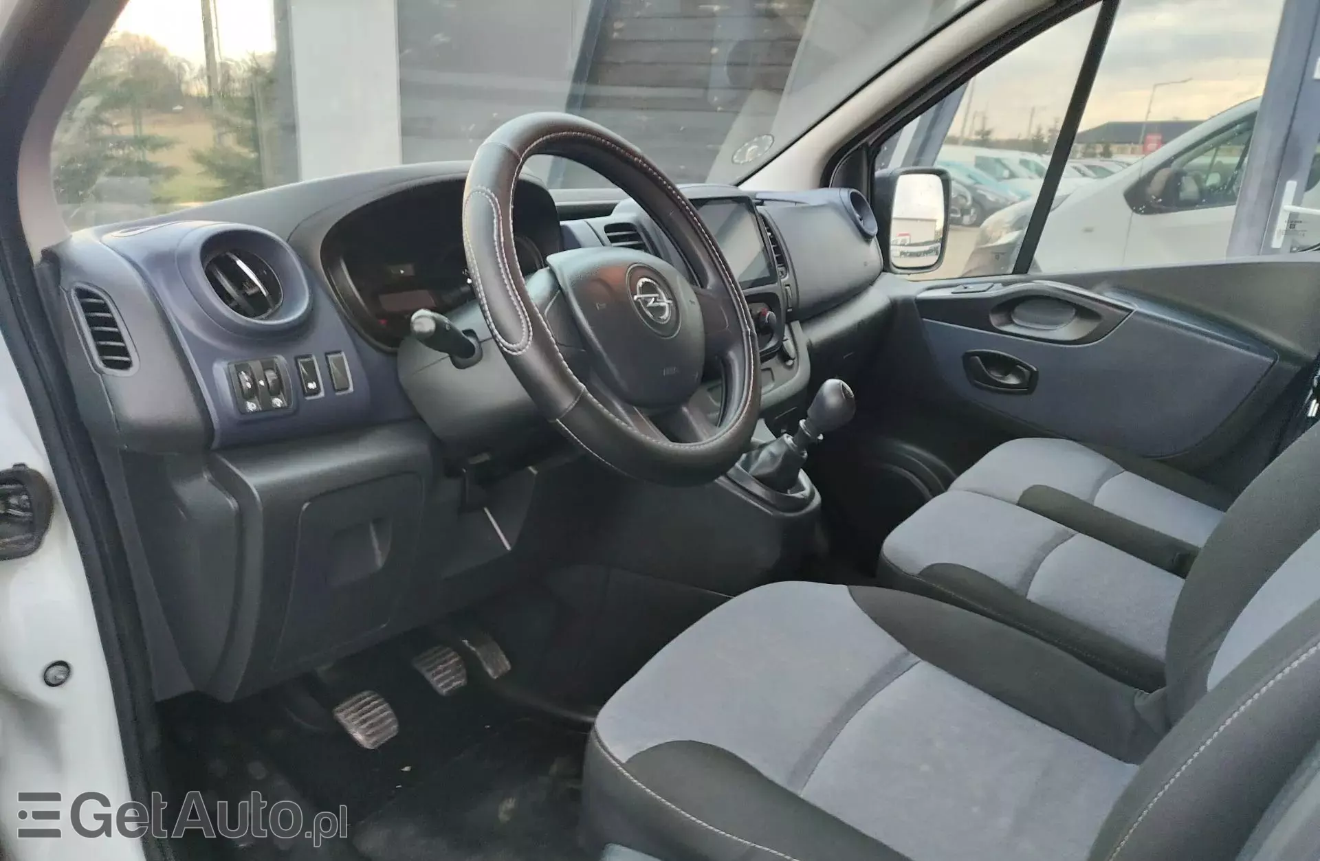 OPEL Vivaro 