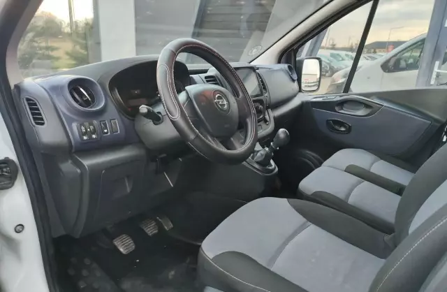 OPEL Vivaro 