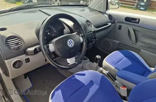 VOLKSWAGEN New Beetle 