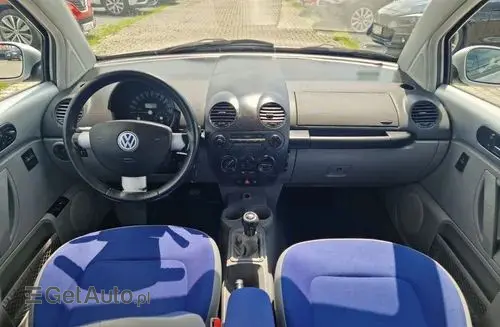 VOLKSWAGEN New Beetle 