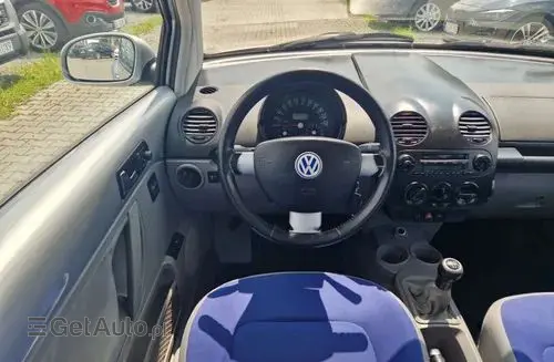 VOLKSWAGEN New Beetle 