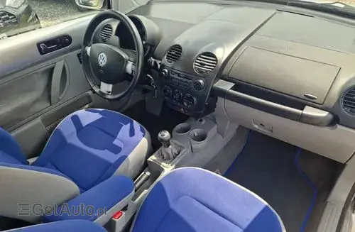 VOLKSWAGEN New Beetle 