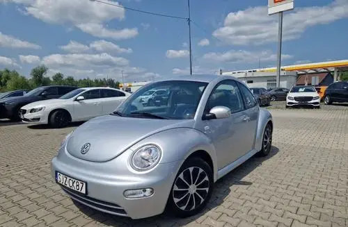 VOLKSWAGEN New Beetle 