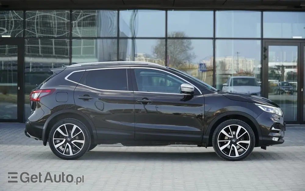 NISSAN Qashqai 1.2 DIG-T Tekna+