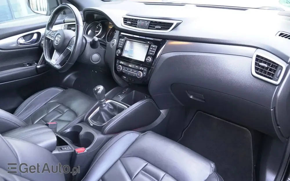 NISSAN Qashqai 1.2 DIG-T Tekna+