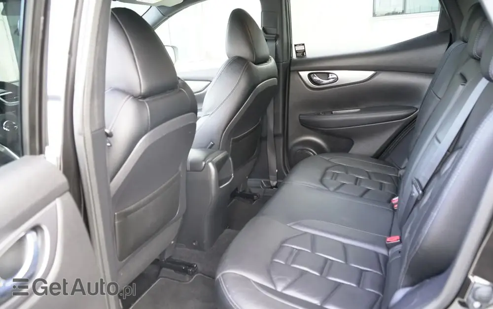 NISSAN Qashqai 1.2 DIG-T Tekna+