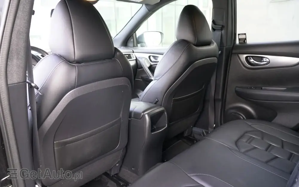 NISSAN Qashqai 1.2 DIG-T Tekna+
