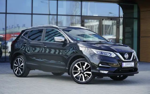 NISSAN Qashqai 1.2 DIG-T Tekna+