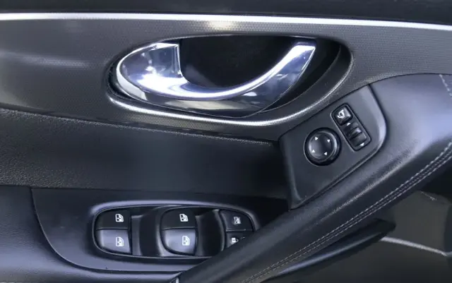 NISSAN Qashqai 1.2 DIG-T Tekna+