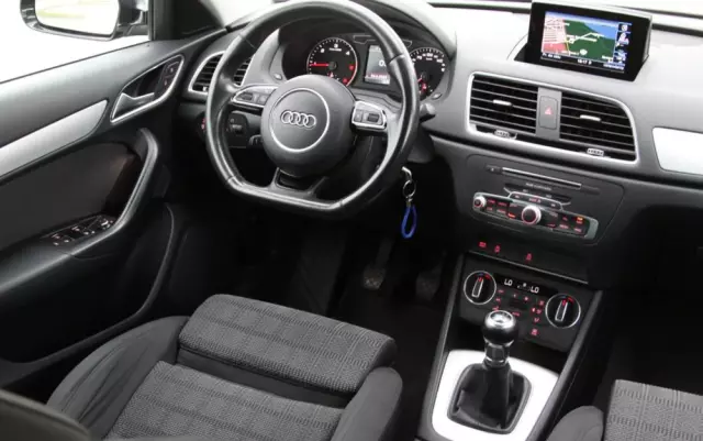 AUDI Q3 2.0 TDI Sport