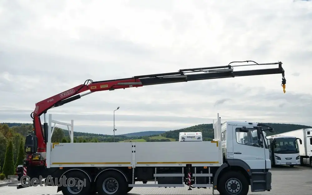 MERCEDES-BENZ / AXOR 2633 / 6X4 / SKRZYNIOWY - 6,55 M / MOCNA PODŁOGA / HDS FASSI F155 / wysów: 10 M / MAX UDŹWIG 6 000 KG / MANUAL  / STEROWANIE RADIOWE / 