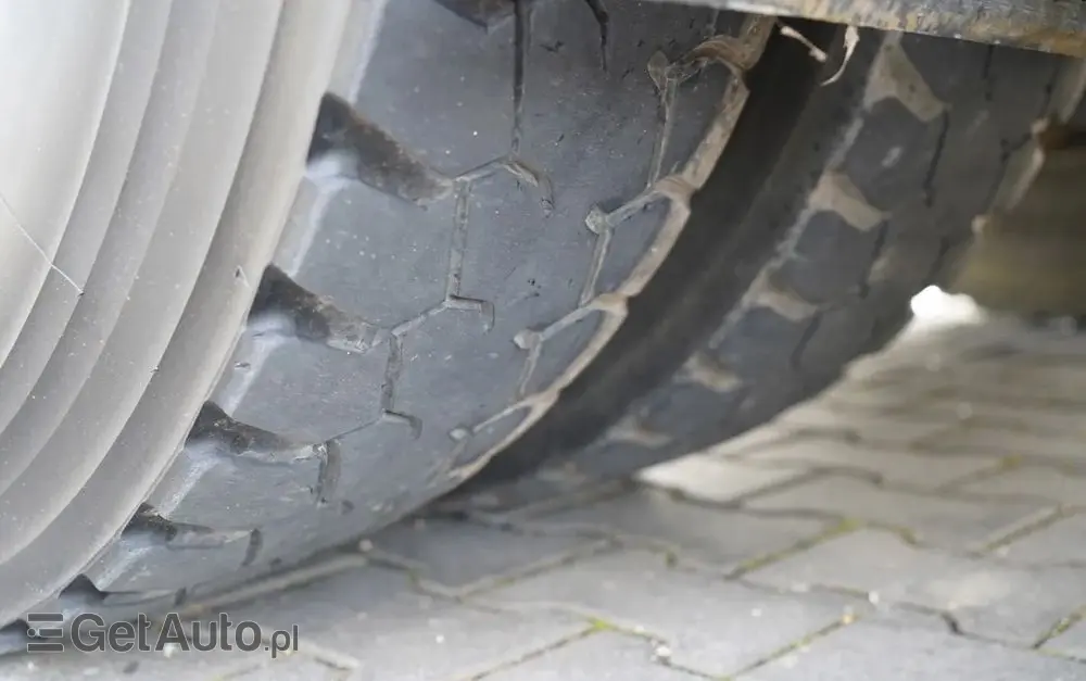 MERCEDES-BENZ / AXOR 2633 / 6X4 / SKRZYNIOWY - 6,55 M / MOCNA PODŁOGA / HDS FASSI F155 / wysów: 10 M / MAX UDŹWIG 6 000 KG / MANUAL  / STEROWANIE RADIOWE / 