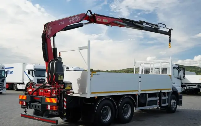 MERCEDES-BENZ / AXOR 2633 / 6X4 / SKRZYNIOWY - 6,55 M / MOCNA PODŁOGA / HDS FASSI F155 / wysów: 10 M / MAX UDŹWIG 6 000 KG / MANUAL  / STEROWANIE RADIOWE / 