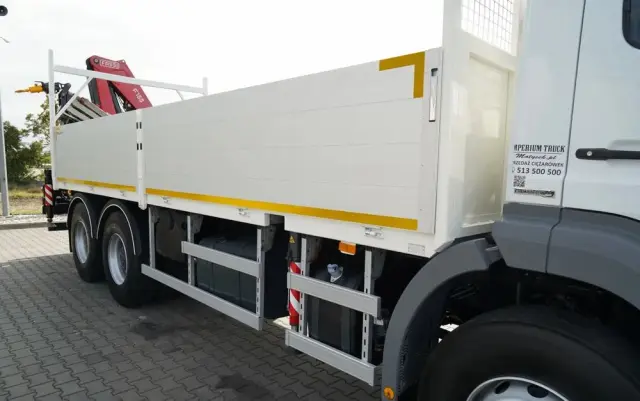 MERCEDES-BENZ / AXOR 2633 / 6X4 / SKRZYNIOWY - 6,55 M / MOCNA PODŁOGA / HDS FASSI F155 / wysów: 10 M / MAX UDŹWIG 6 000 KG / MANUAL  / STEROWANIE RADIOWE / 